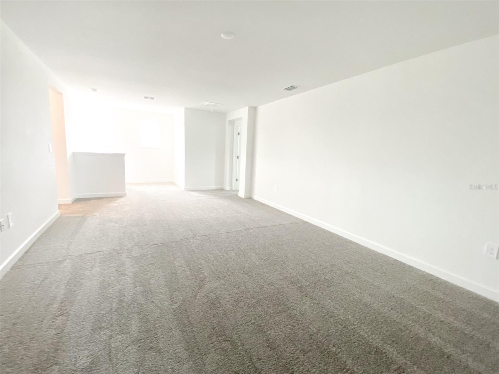 Image 13 of 39 For 4939 Chase Court