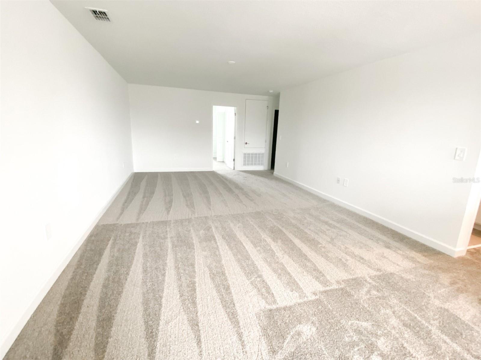 Image 15 of 39 For 4939 Chase Court