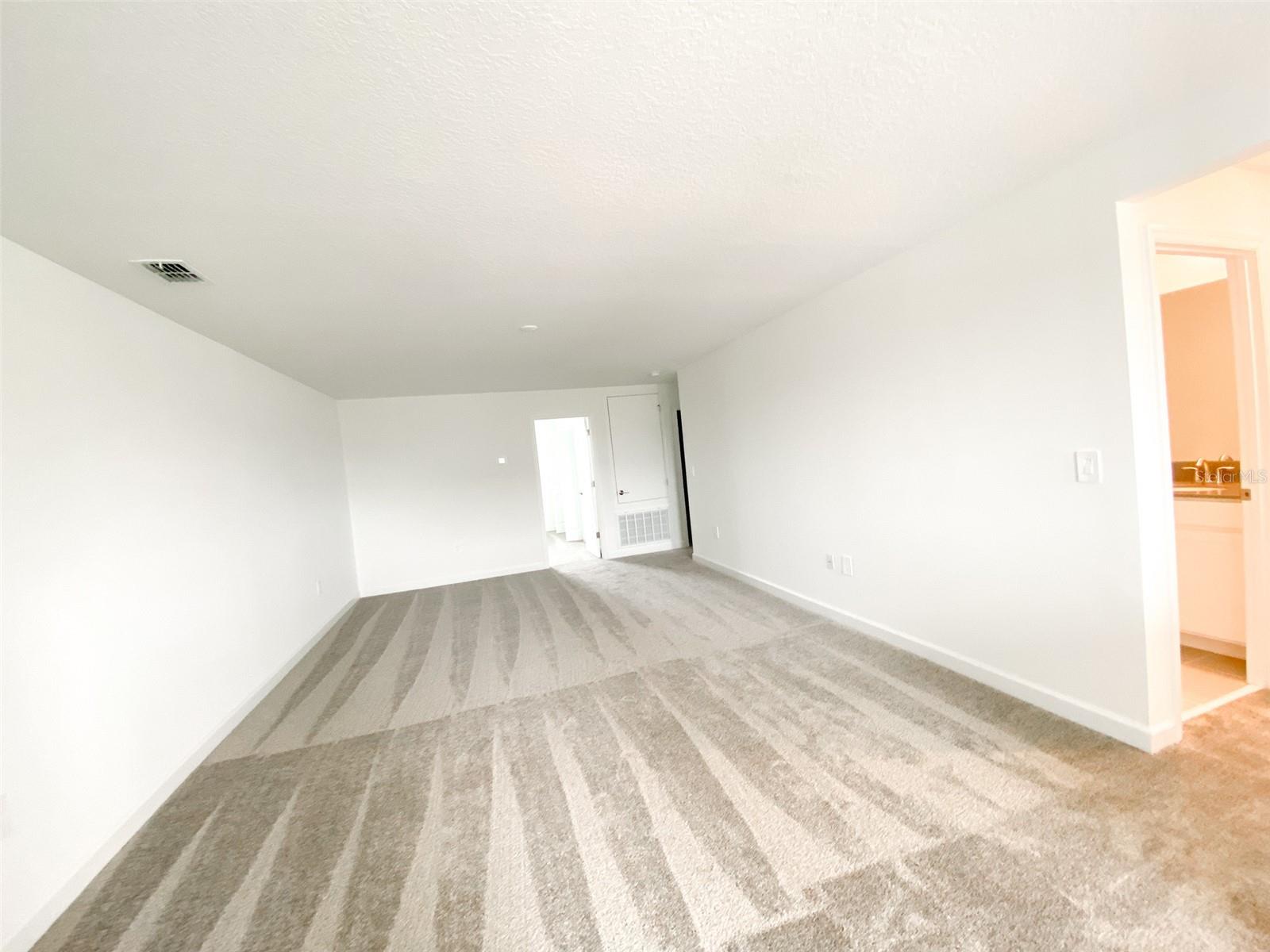 Image 17 of 39 For 4939 Chase Court