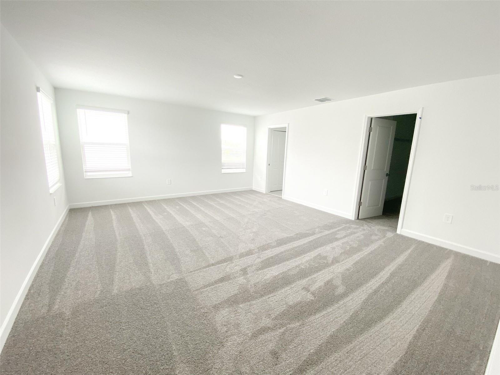 Image 20 of 39 For 4939 Chase Court