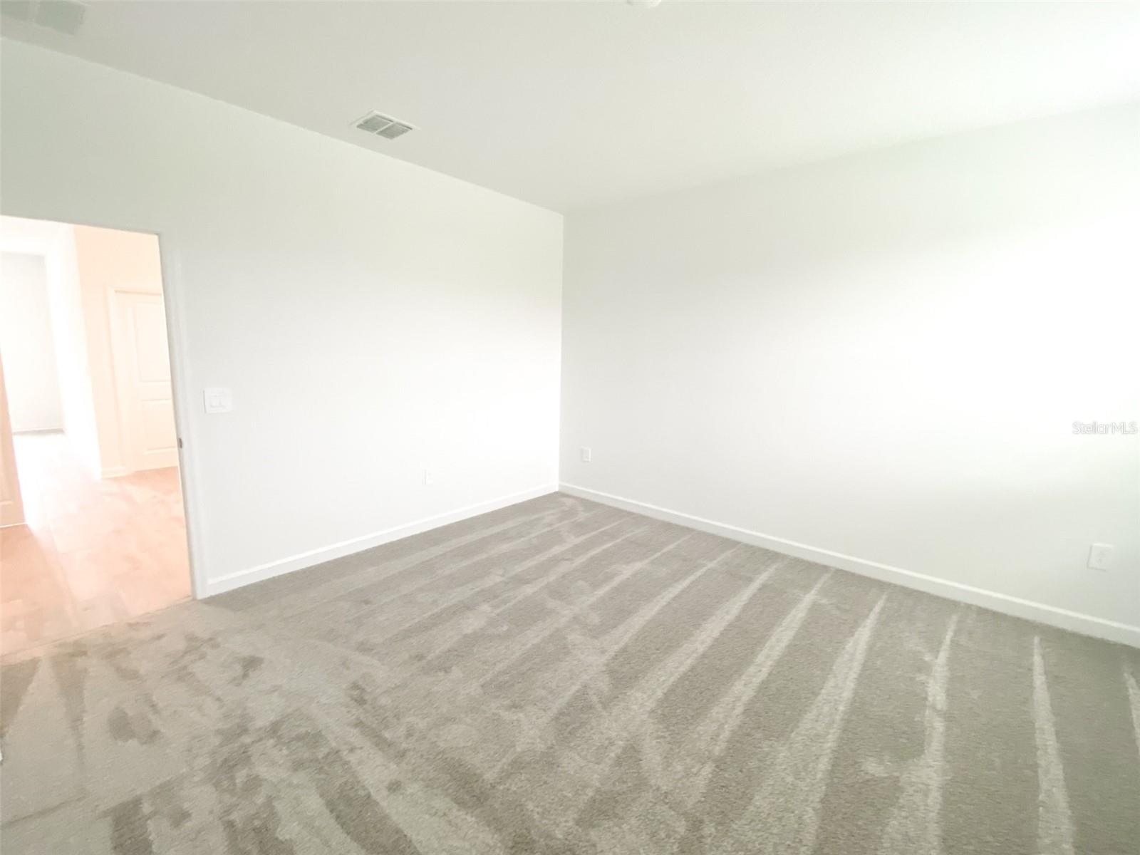 Image 21 of 39 For 4939 Chase Court