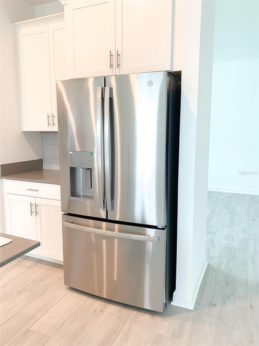 Image 7 of 39 For 4939 Chase Court