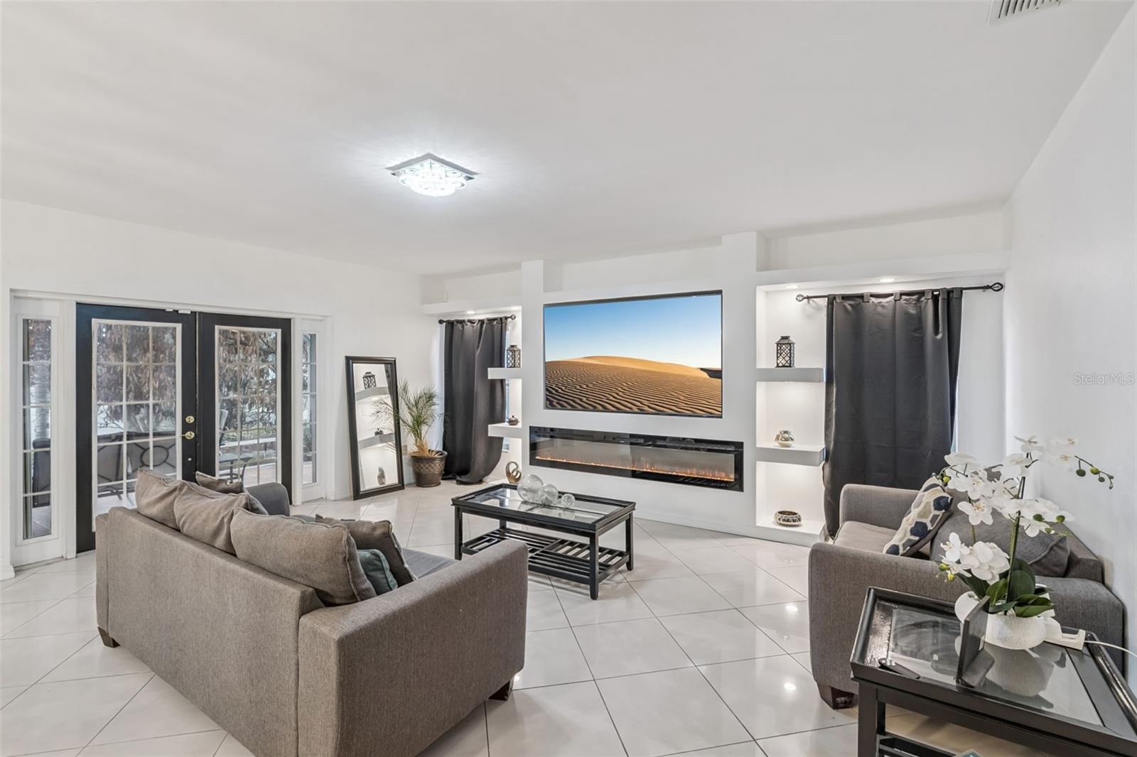 Image 14 of 51 For 4547 Ficus Tree Road