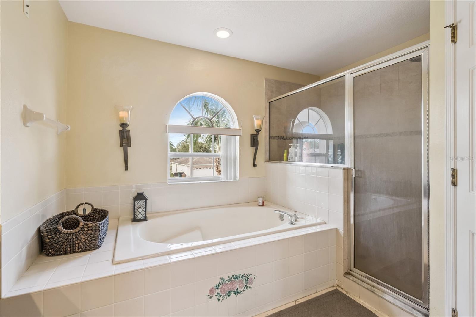 Image 30 of 51 For 4547 Ficus Tree Road