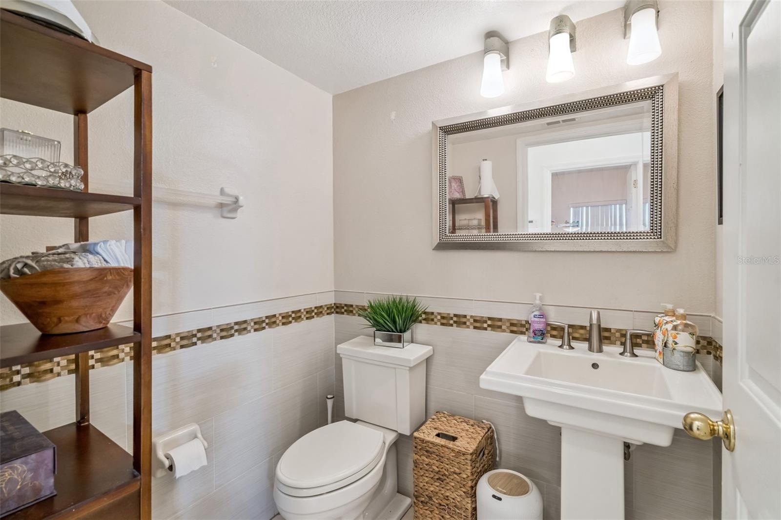 Image 32 of 51 For 4547 Ficus Tree Road