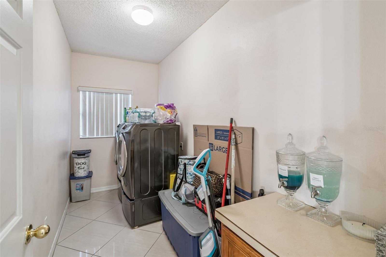 Image 33 of 51 For 4547 Ficus Tree Road