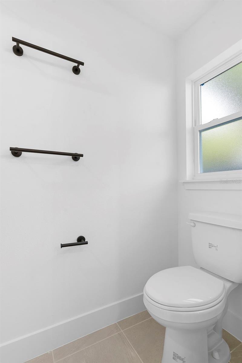 Image 21 of 22 For 1344 18th Street