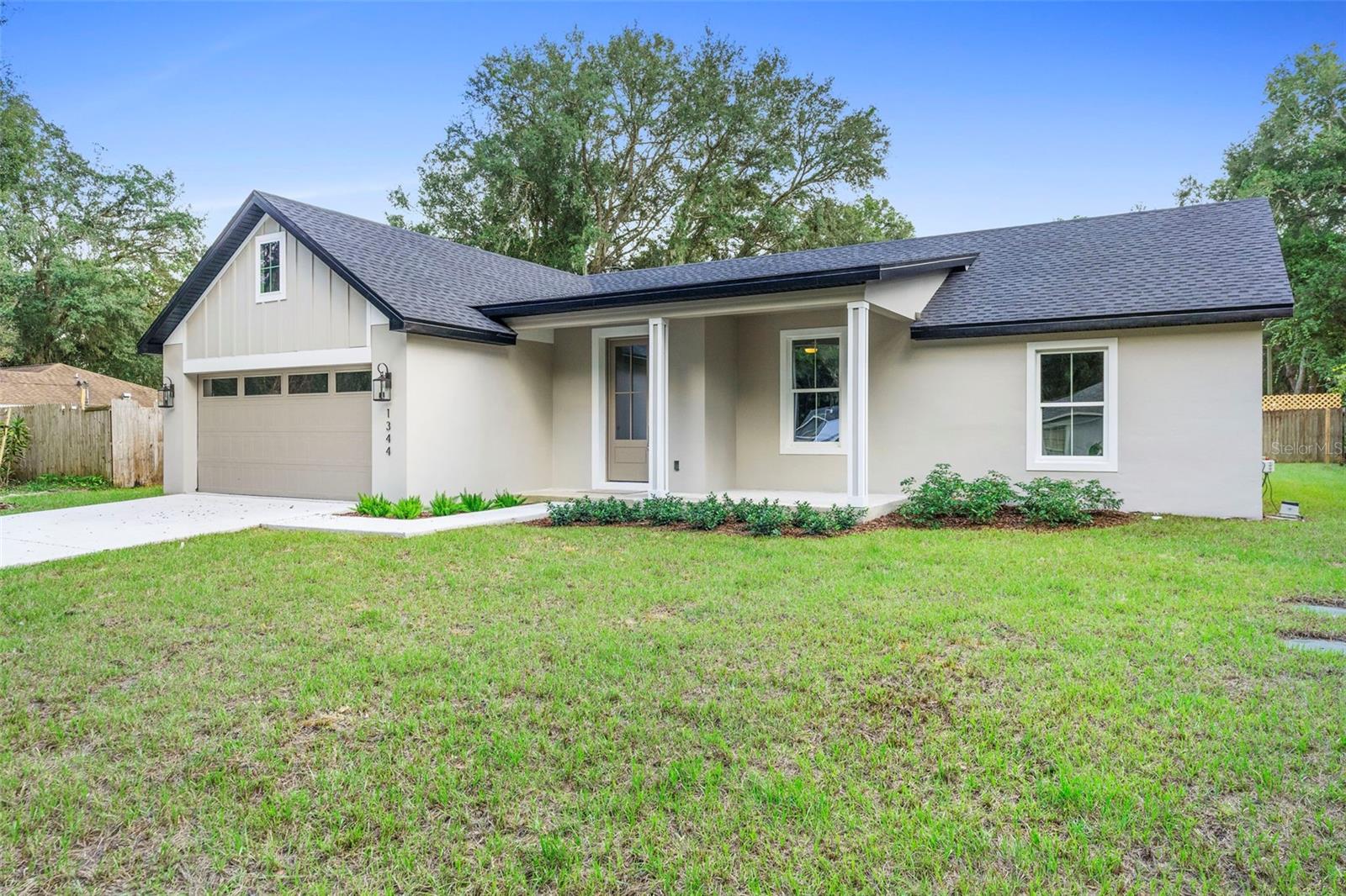 Image 3 of 22 For 1344 18th Street