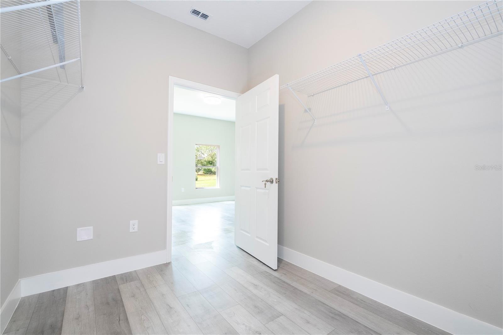 Image 25 of 42 For 7916 Granada Road