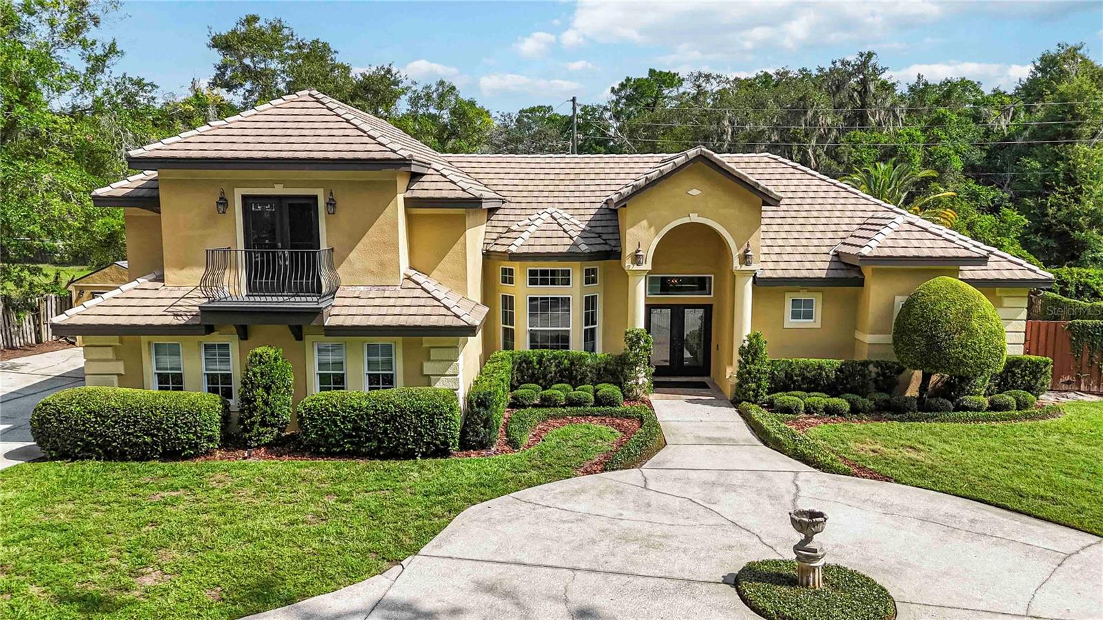 Image 2 of 50 For 1734 Majestic Oak Drive