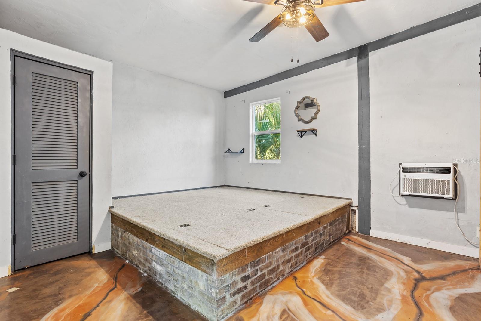 Image 42 of 56 For 2346 Meadow Lane