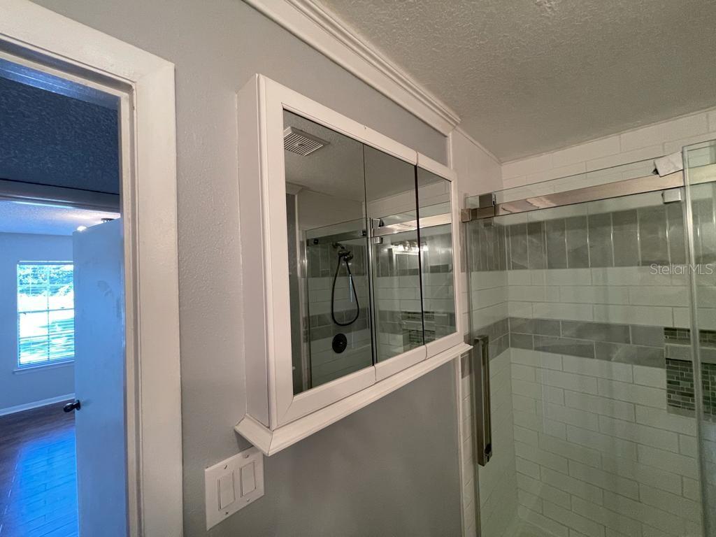 Image 15 of 19 For 4401 Thornbriar Lane 204