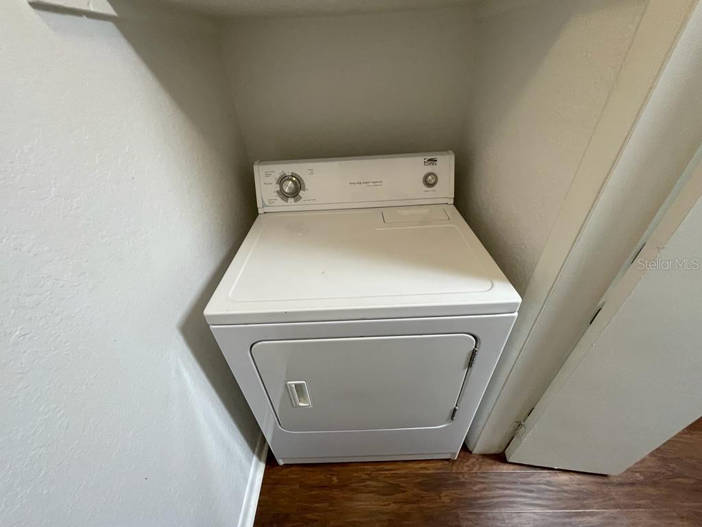 Image 17 of 19 For 4401 Thornbriar Lane 204