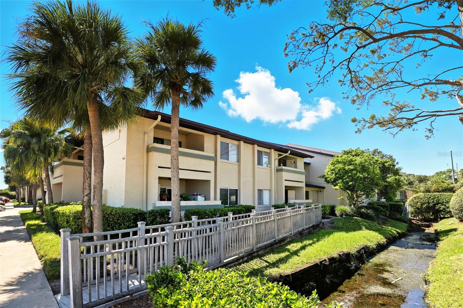 Image 22 of 23 For 6118 Curry Ford Road 226