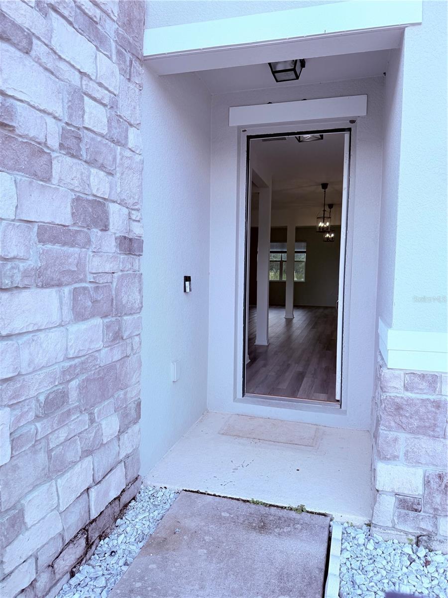 Image 5 of 65 For 1620 Pontiff Place