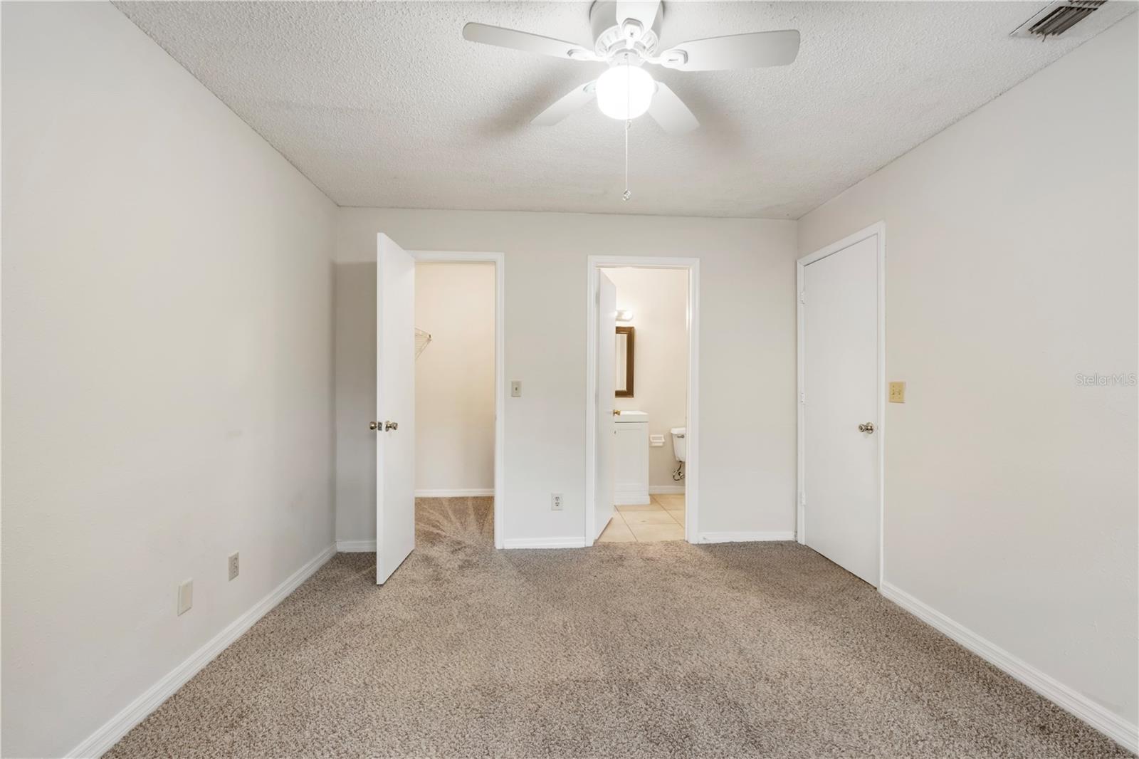 Image 8 of 14 For 6040 Westgate Drive 102