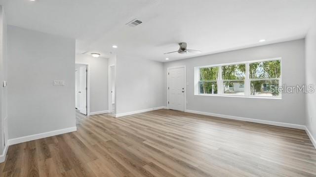 Image 14 of 25 For 4415 Shaw Avenue