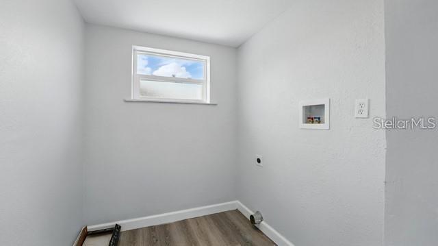 Image 23 of 25 For 4415 Shaw Avenue