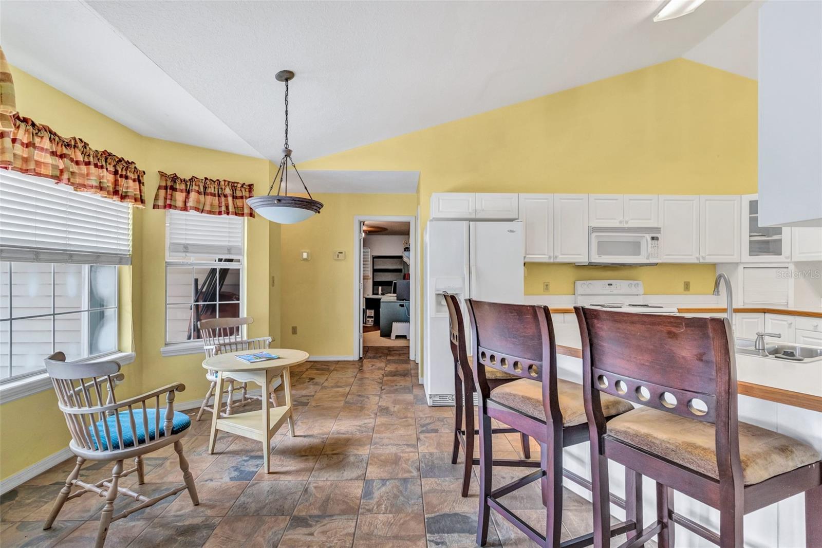 Image 10 of 33 For 1842 Virginia Drive