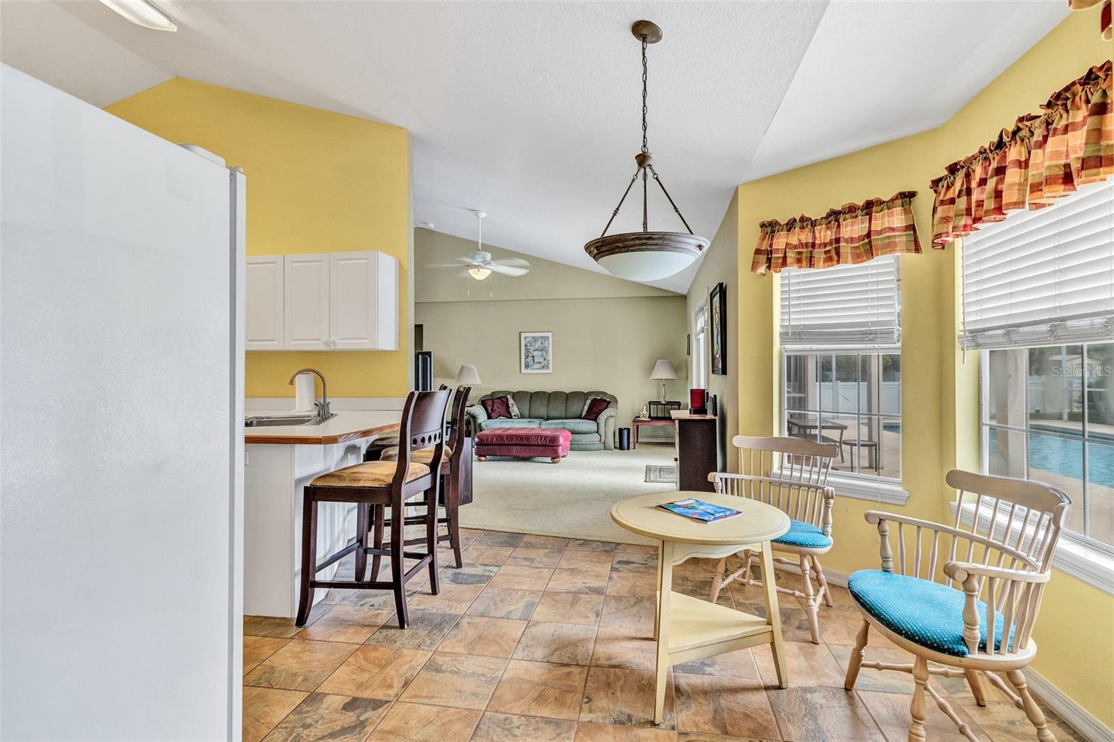 Image 11 of 33 For 1842 Virginia Drive