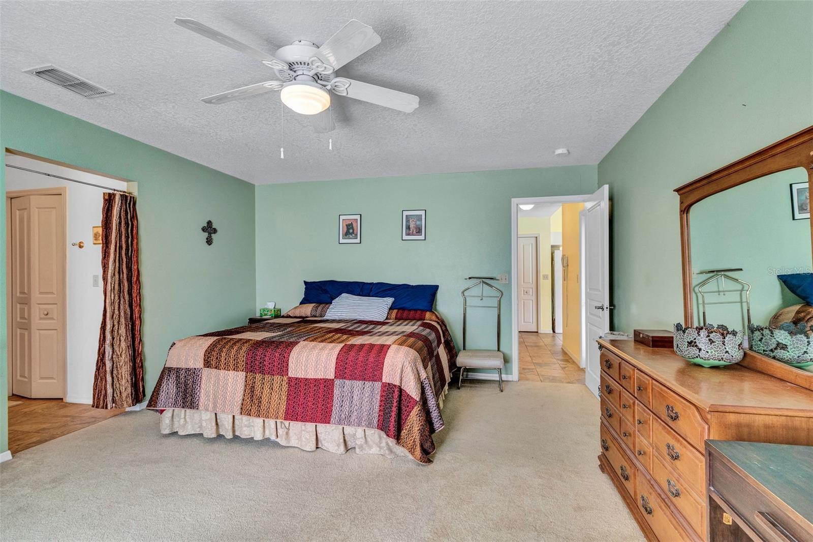 Image 14 of 33 For 1842 Virginia Drive