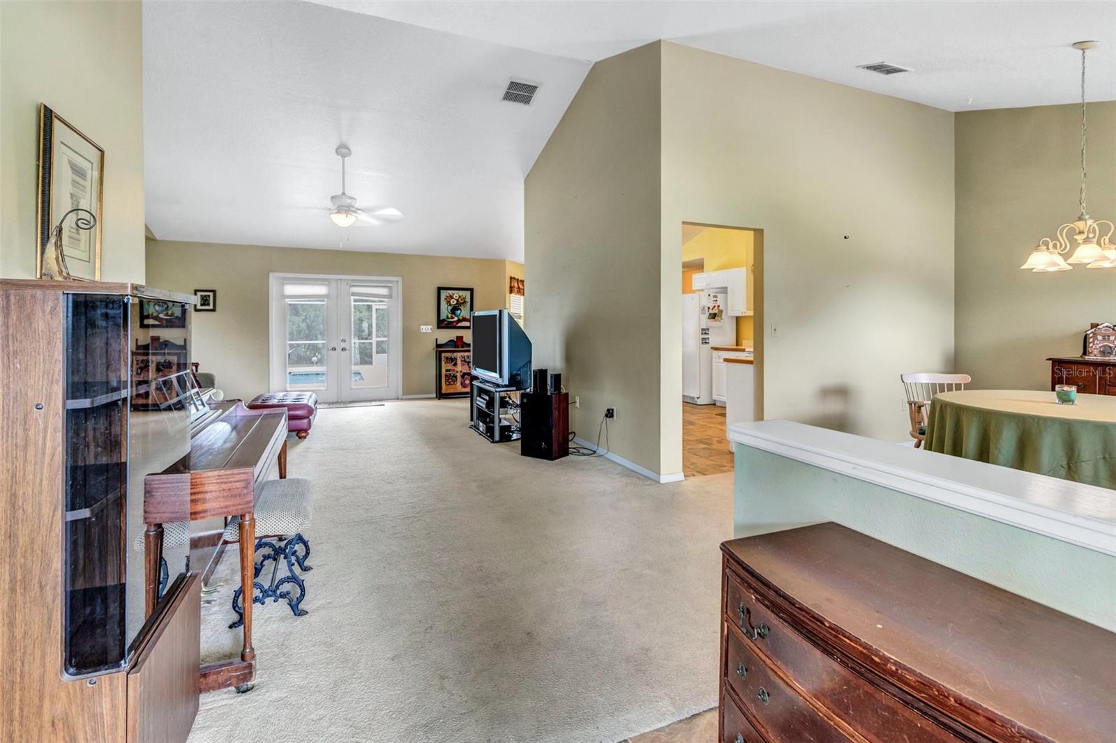 Image 3 of 33 For 1842 Virginia Drive