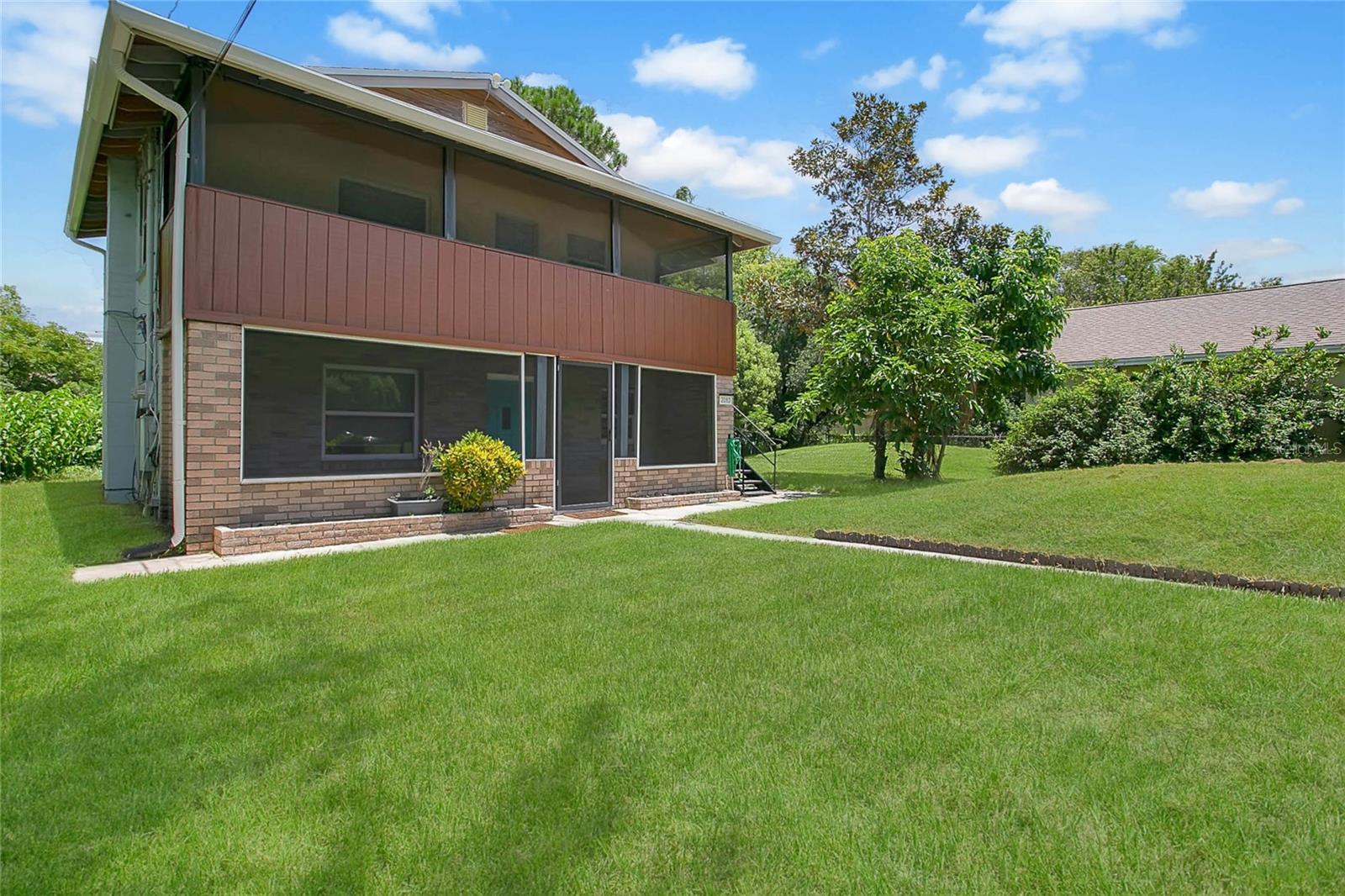 Image 2 of 16 For 2183 Crandon Avenue 1-2