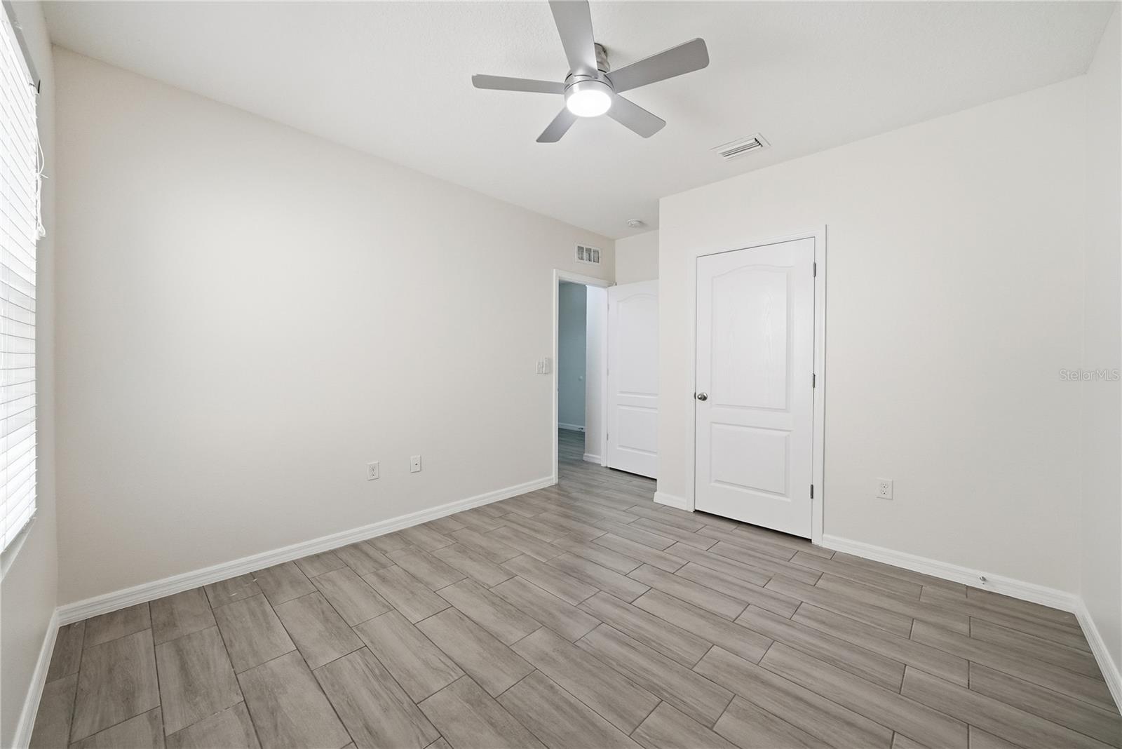 Image 15 of 23 For 547 Hartford Heights Street