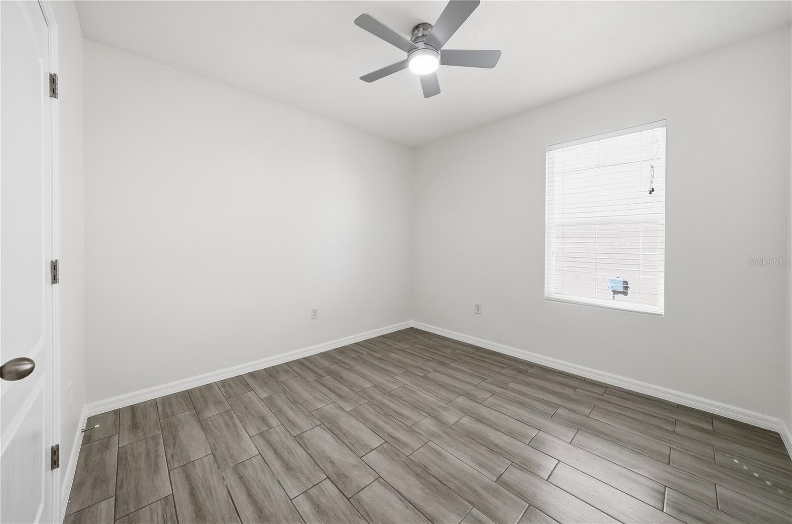 Image 16 of 23 For 547 Hartford Heights Street