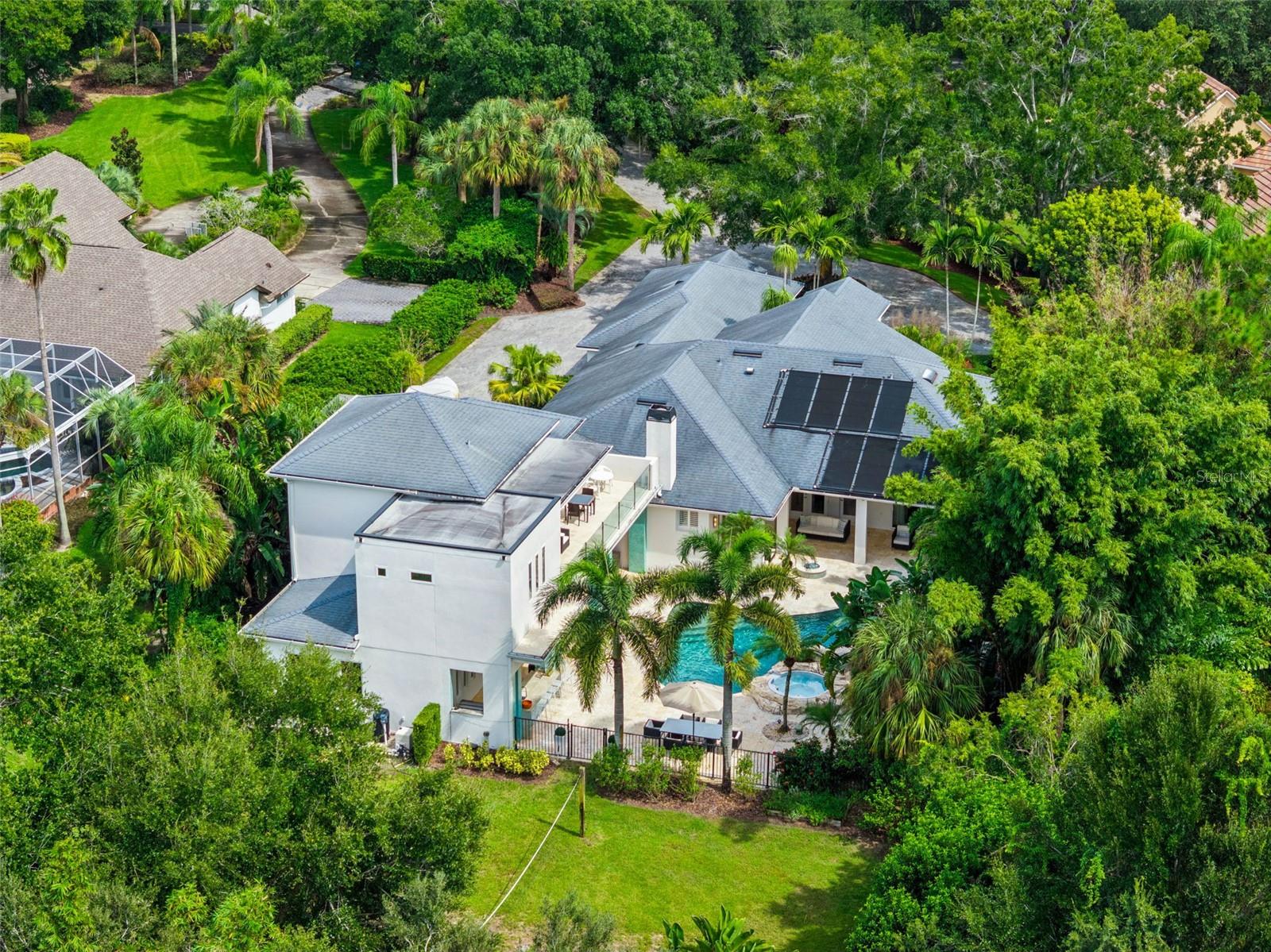 Image 81 of 93 For 1724 Windermeredown Place