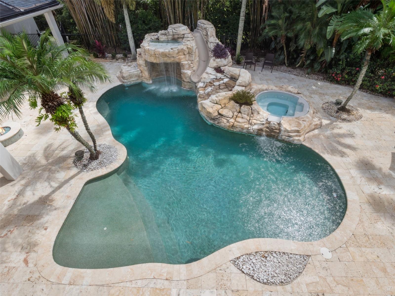 Image 84 of 93 For 1724 Windermeredown Place