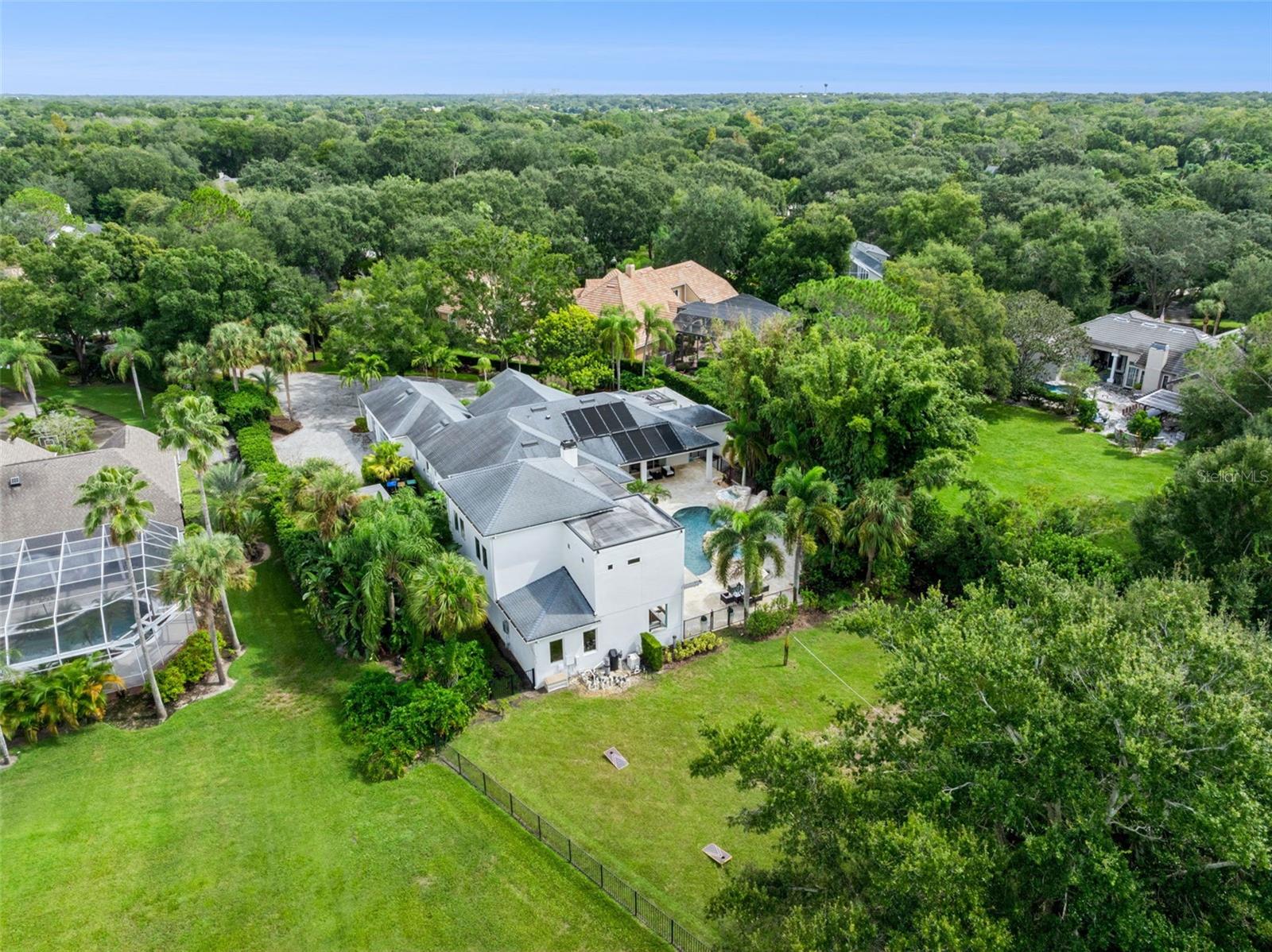 Image 90 of 93 For 1724 Windermeredown Place