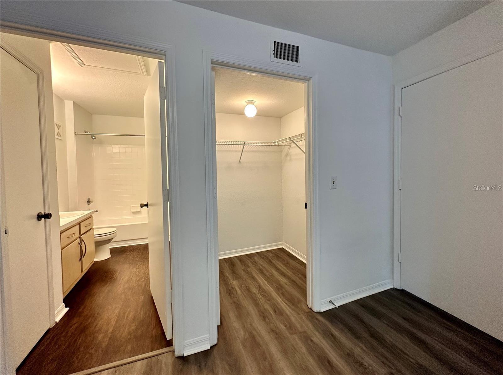 Image 13 of 17 For 7250 Westpointe Boulevard 1029