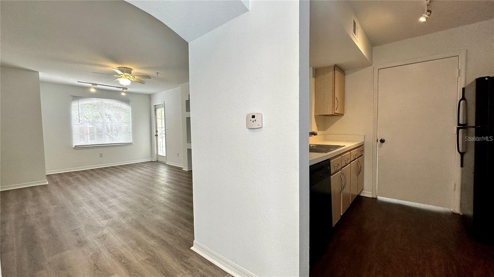 Image 3 of 17 For 7250 Westpointe Boulevard 1029