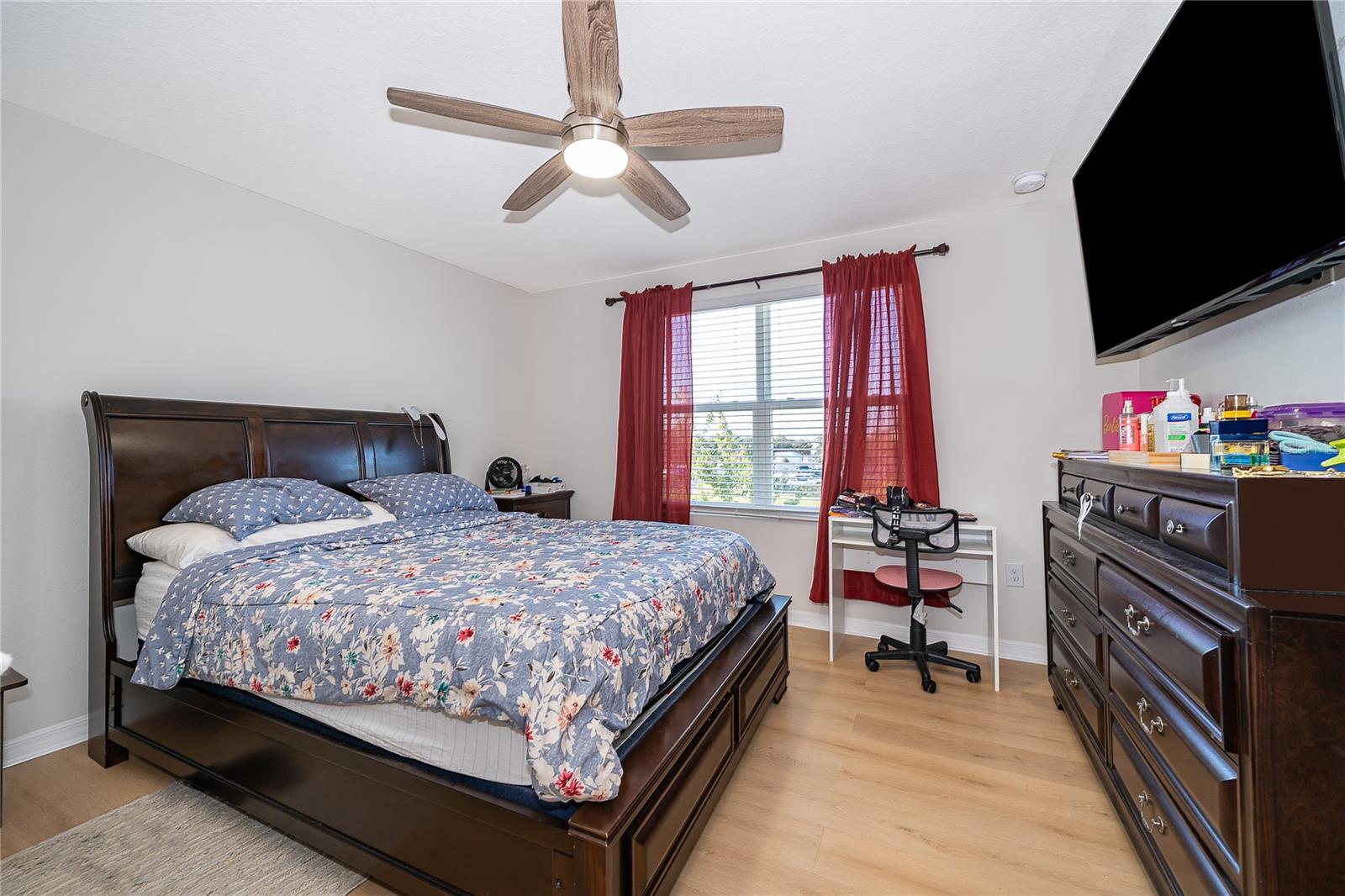 Image 15 of 23 For 2110 Crystal Bell Street