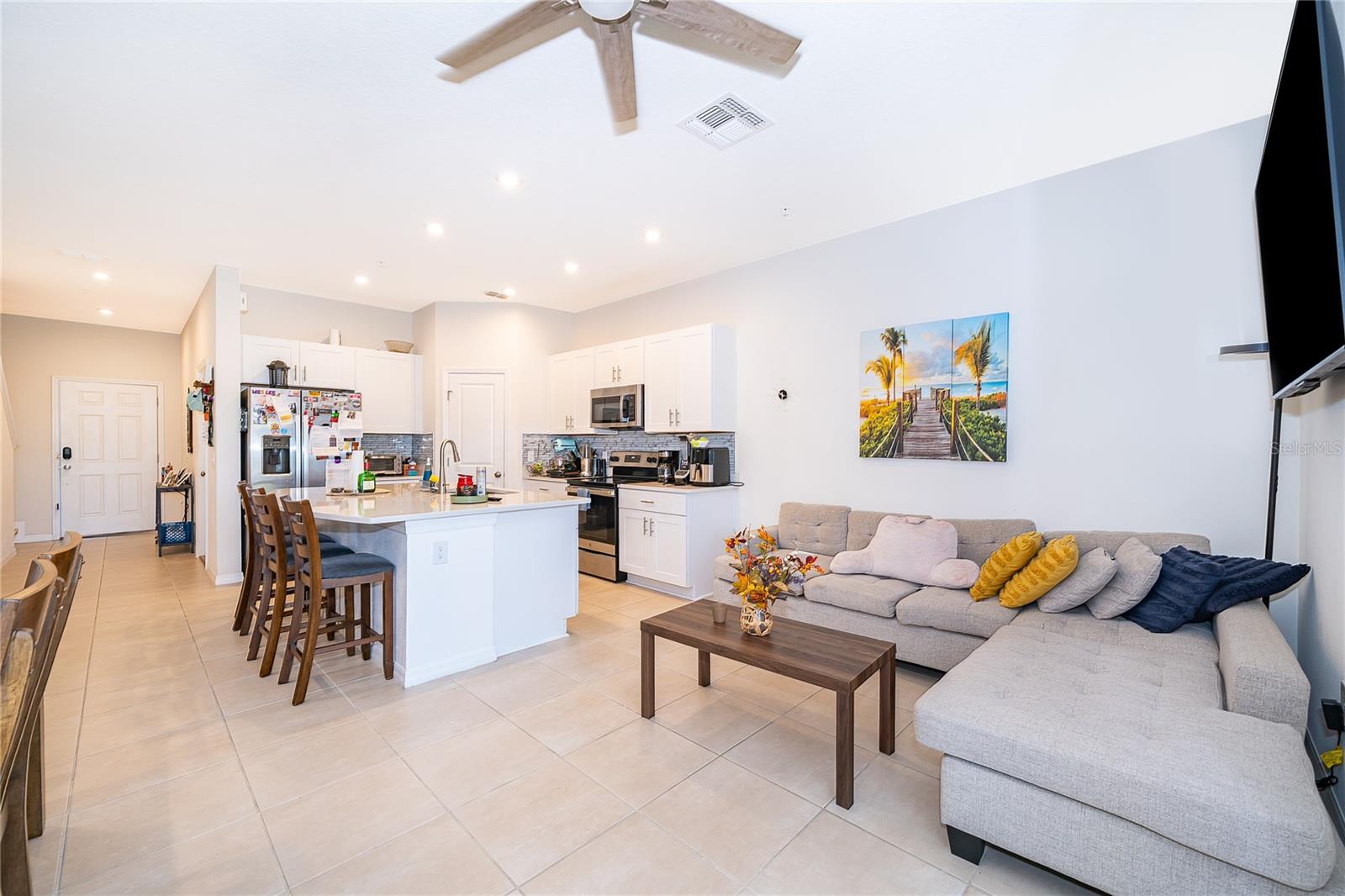 Image 3 of 23 For 2110 Crystal Bell Street