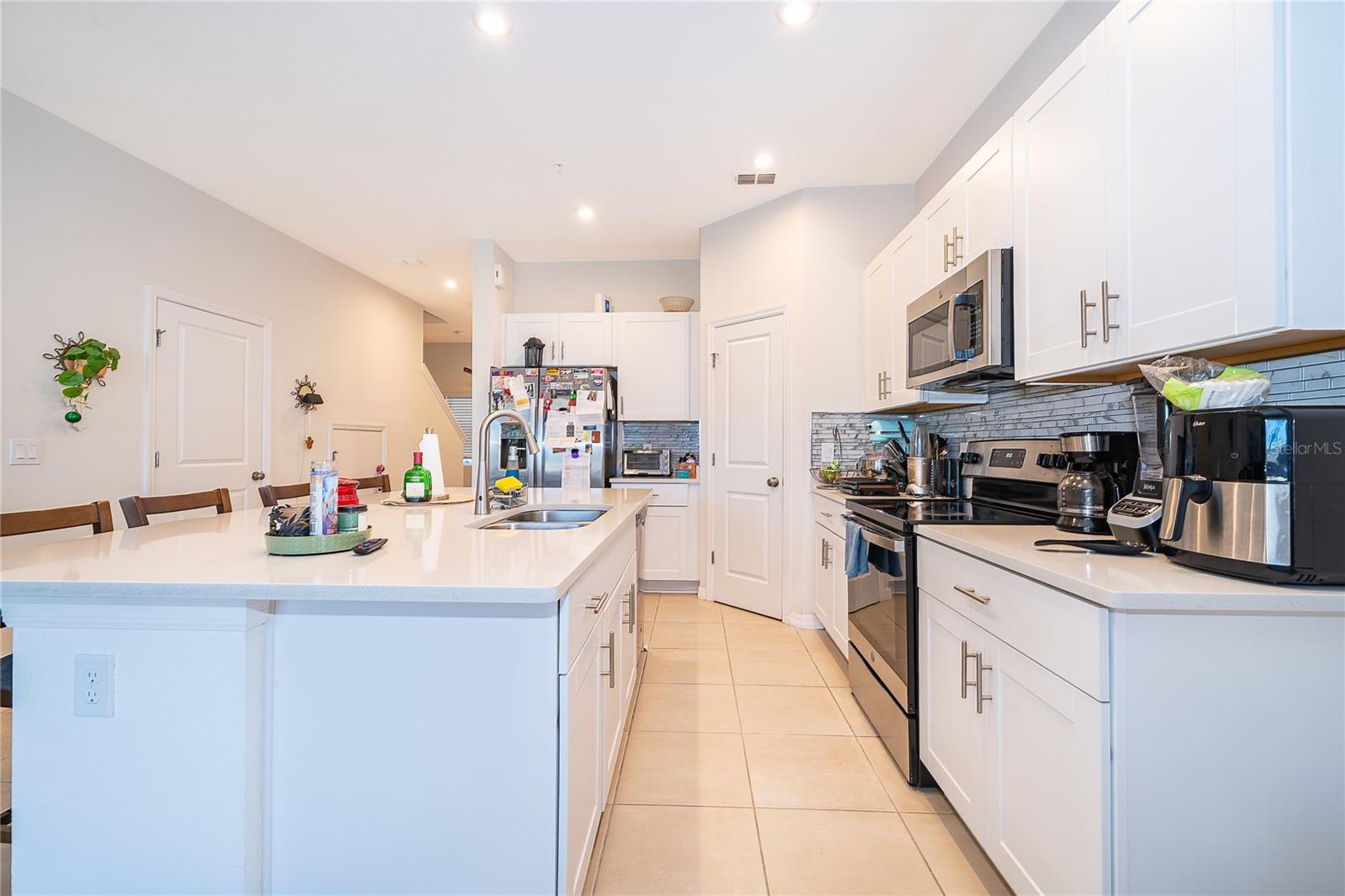 Image 4 of 23 For 2110 Crystal Bell Street
