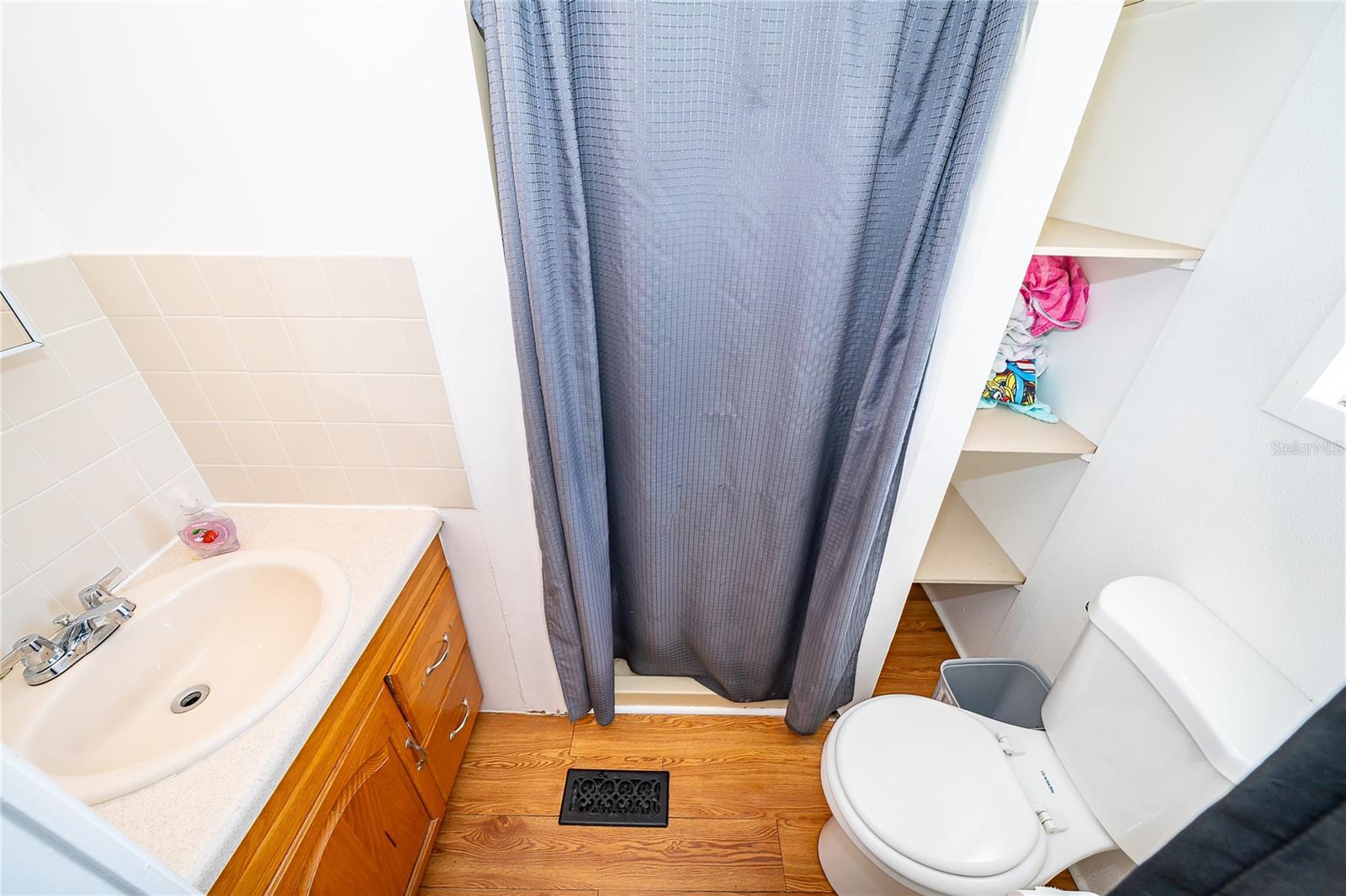 Image 18 of 28 For 25211 Antler Street