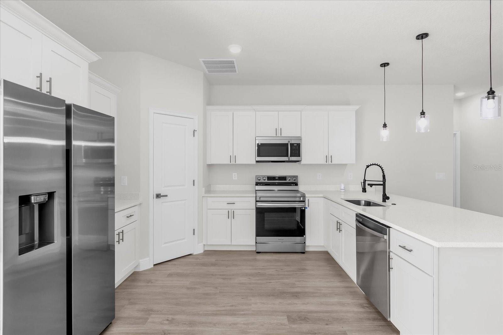 Image 9 of 33 For 16760 50th Circle