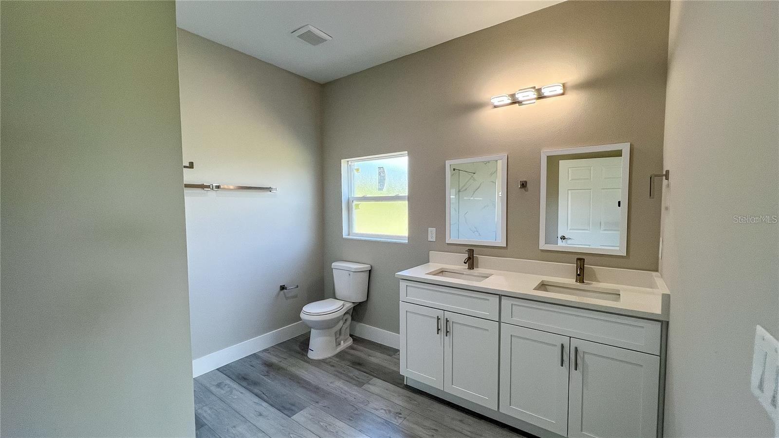 Image 15 of 35 For 8600 Castile Road