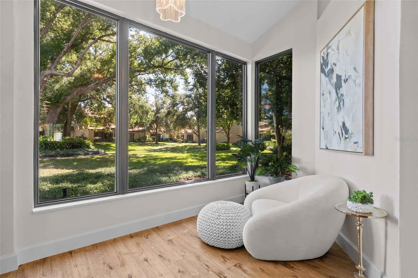 Image 19 of 36 For 219 Quayside Circle B9