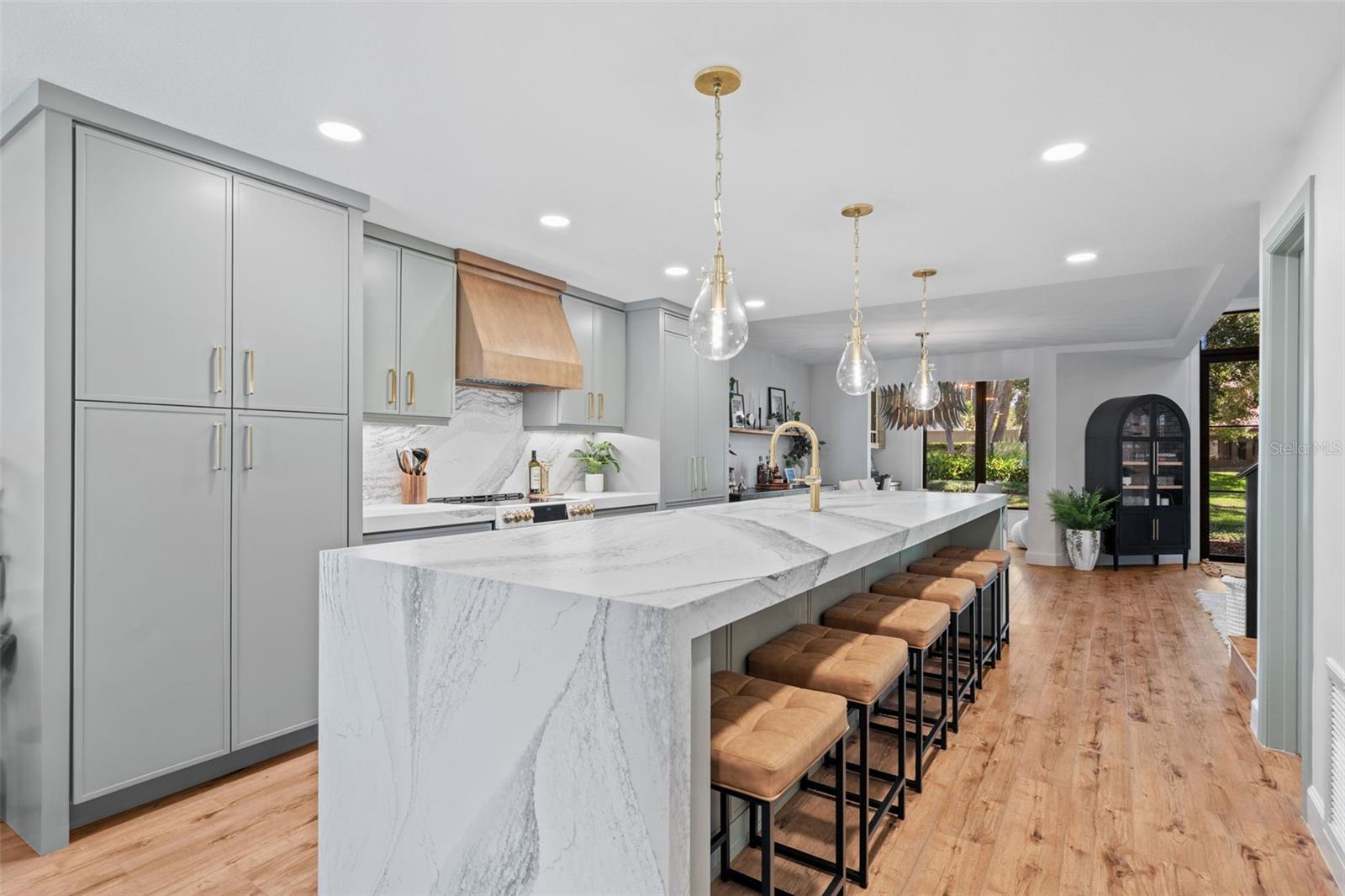 Image 8 of 36 For 219 Quayside Circle B9