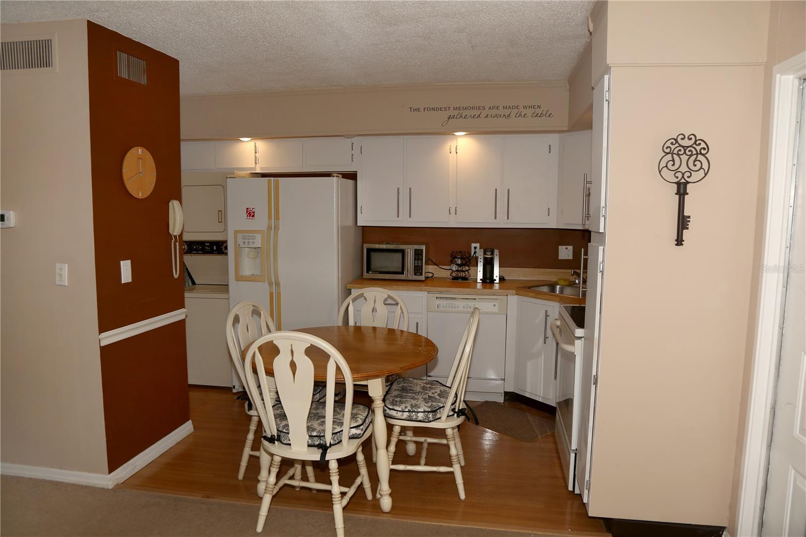 Image 12 of 17 For 8209 Sun Spring Circle 31