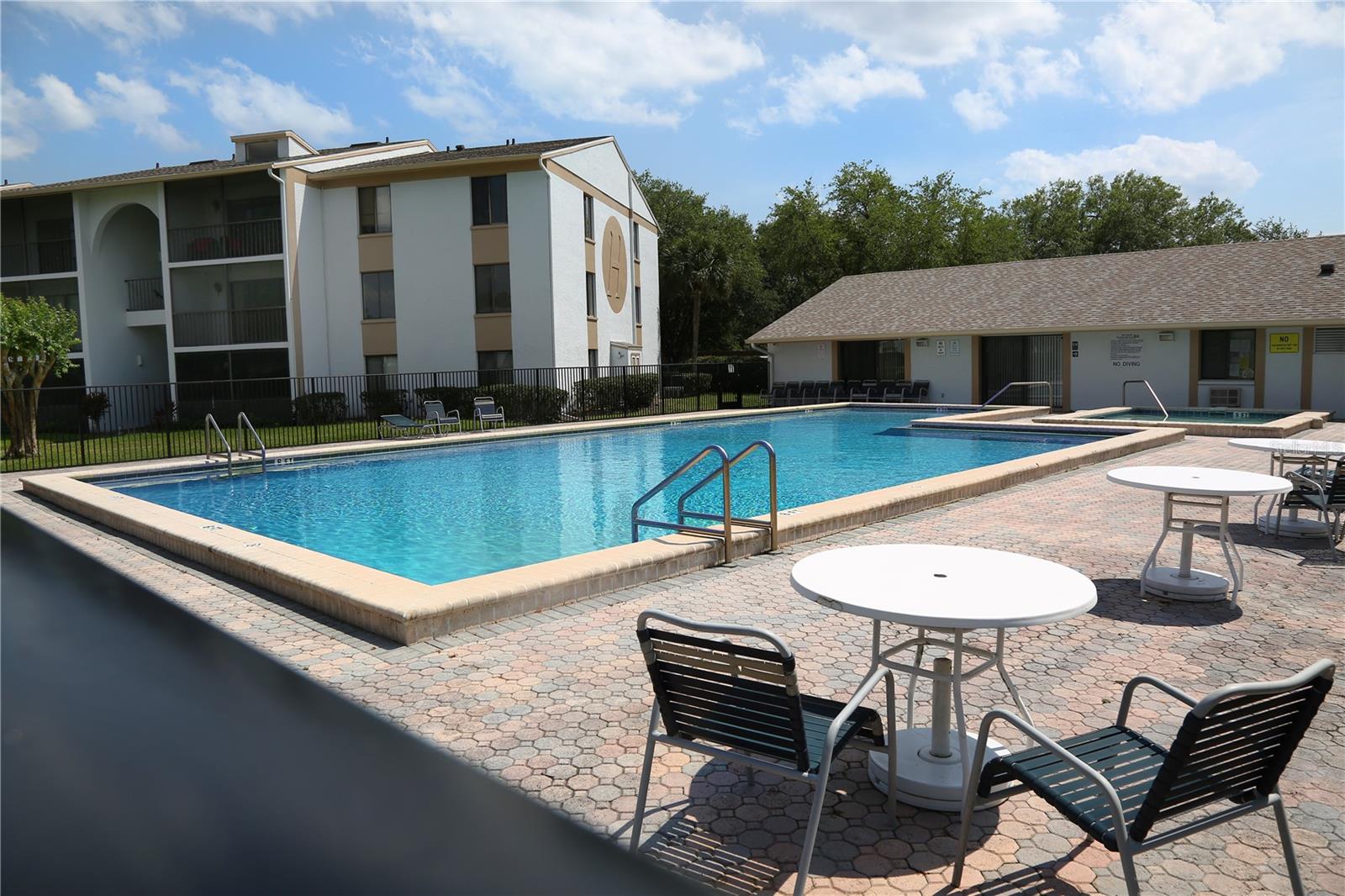 Image 17 of 17 For 8209 Sun Spring Circle 31