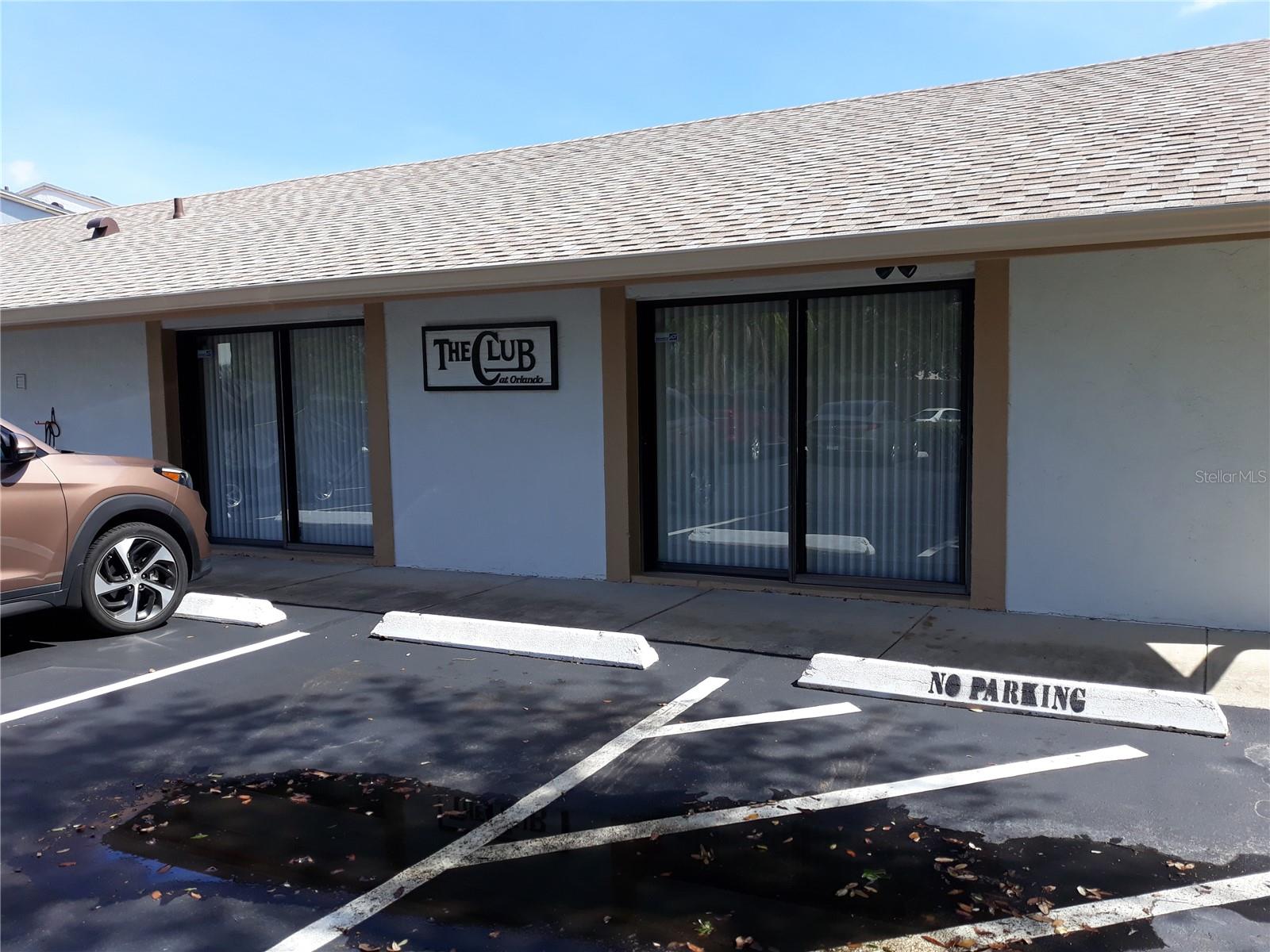 Image 2 of 17 For 8209 Sun Spring Circle 31