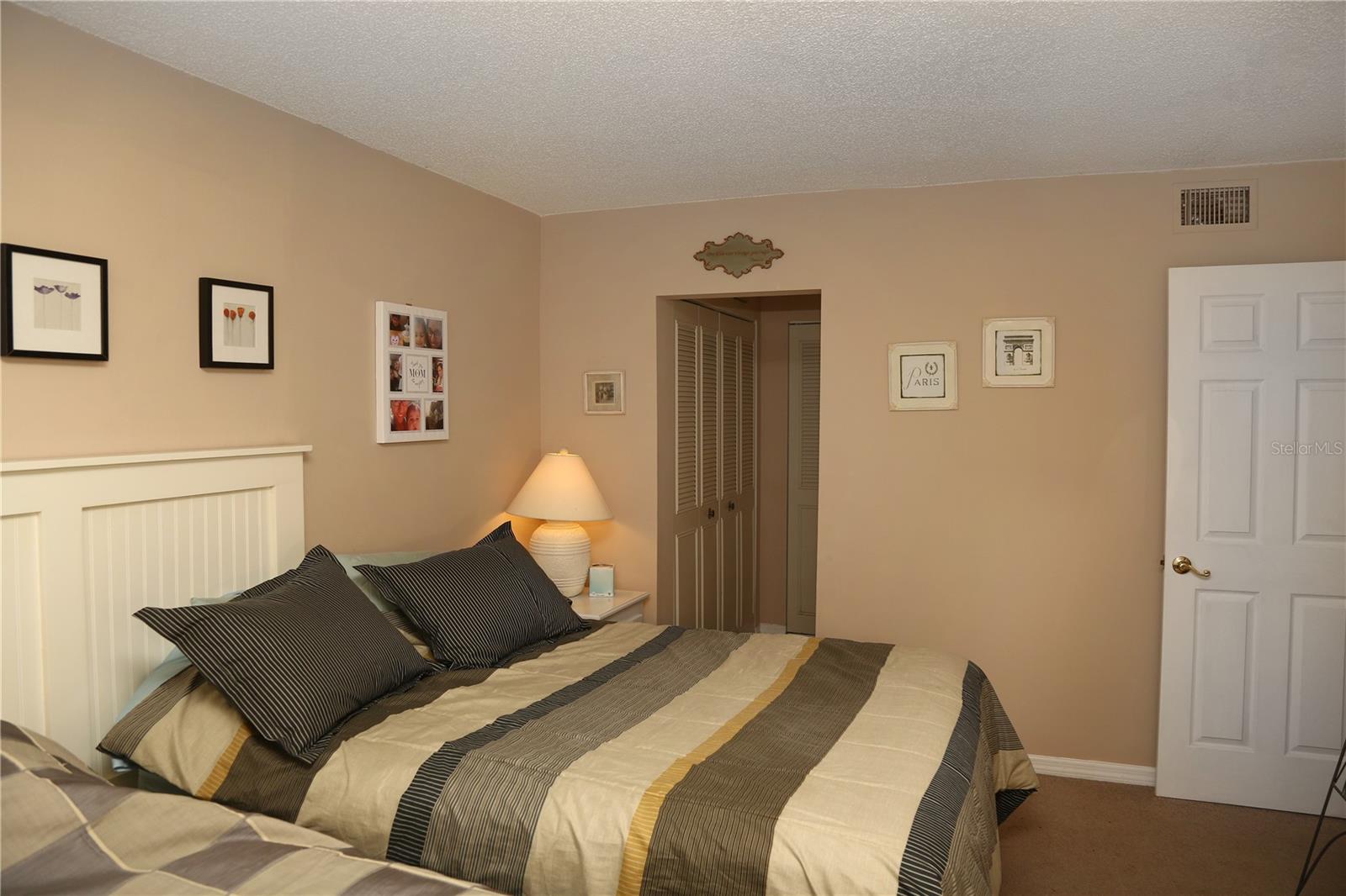 Image 6 of 17 For 8209 Sun Spring Circle 31