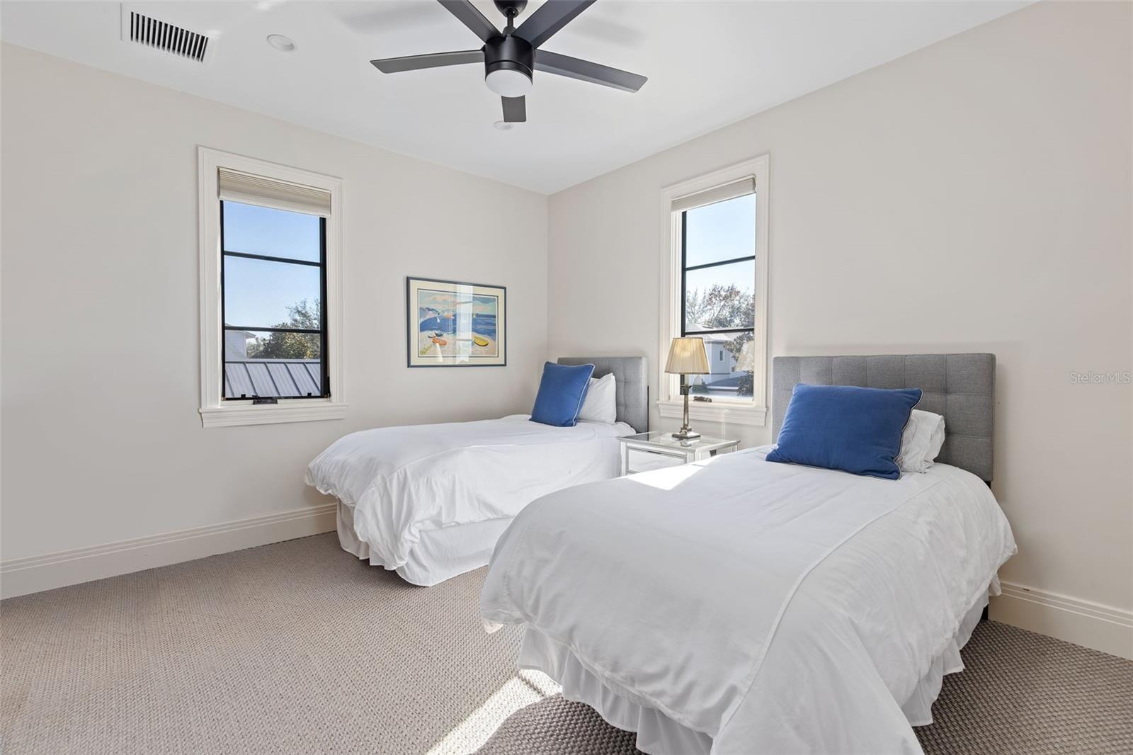 Image 23 of 29 For 721 Pansy Avenue