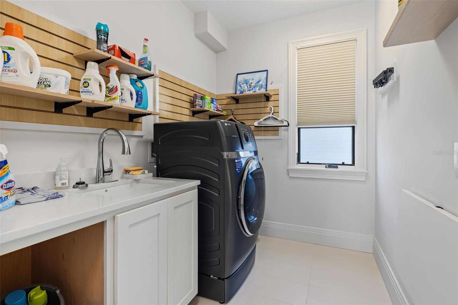 Image 25 of 29 For 721 Pansy Avenue