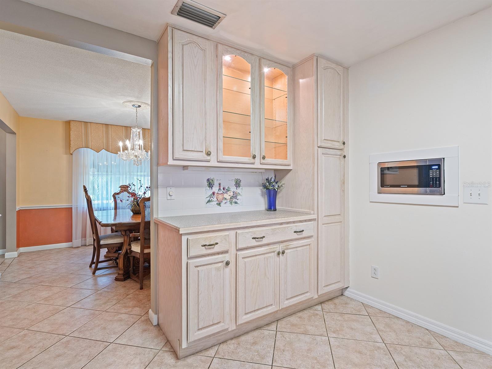 Image 11 of 32 For 2152 Conifer Avenue