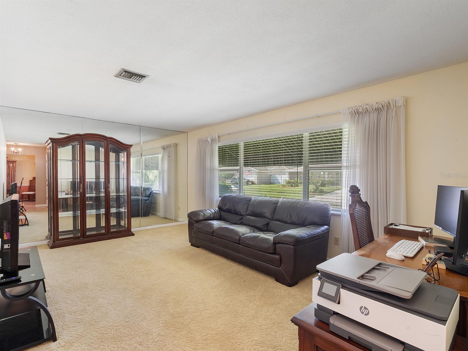 Image 7 of 32 For 2152 Conifer Avenue